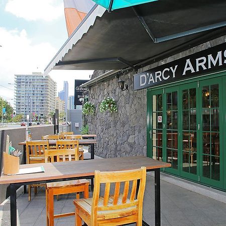 Darcy Arms Hotel Motel Gold Coast Exterior foto