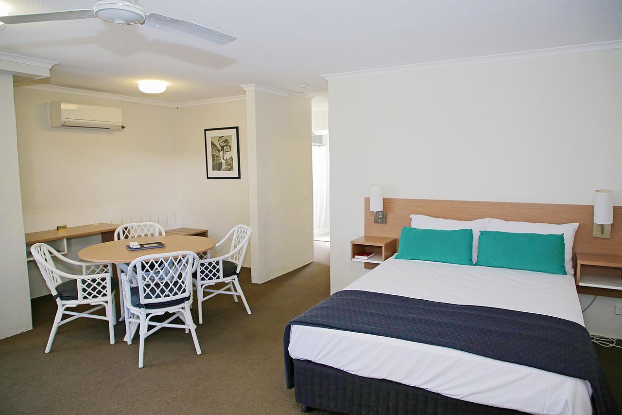 Darcy Arms Hotel Motel Gold Coast Exterior foto