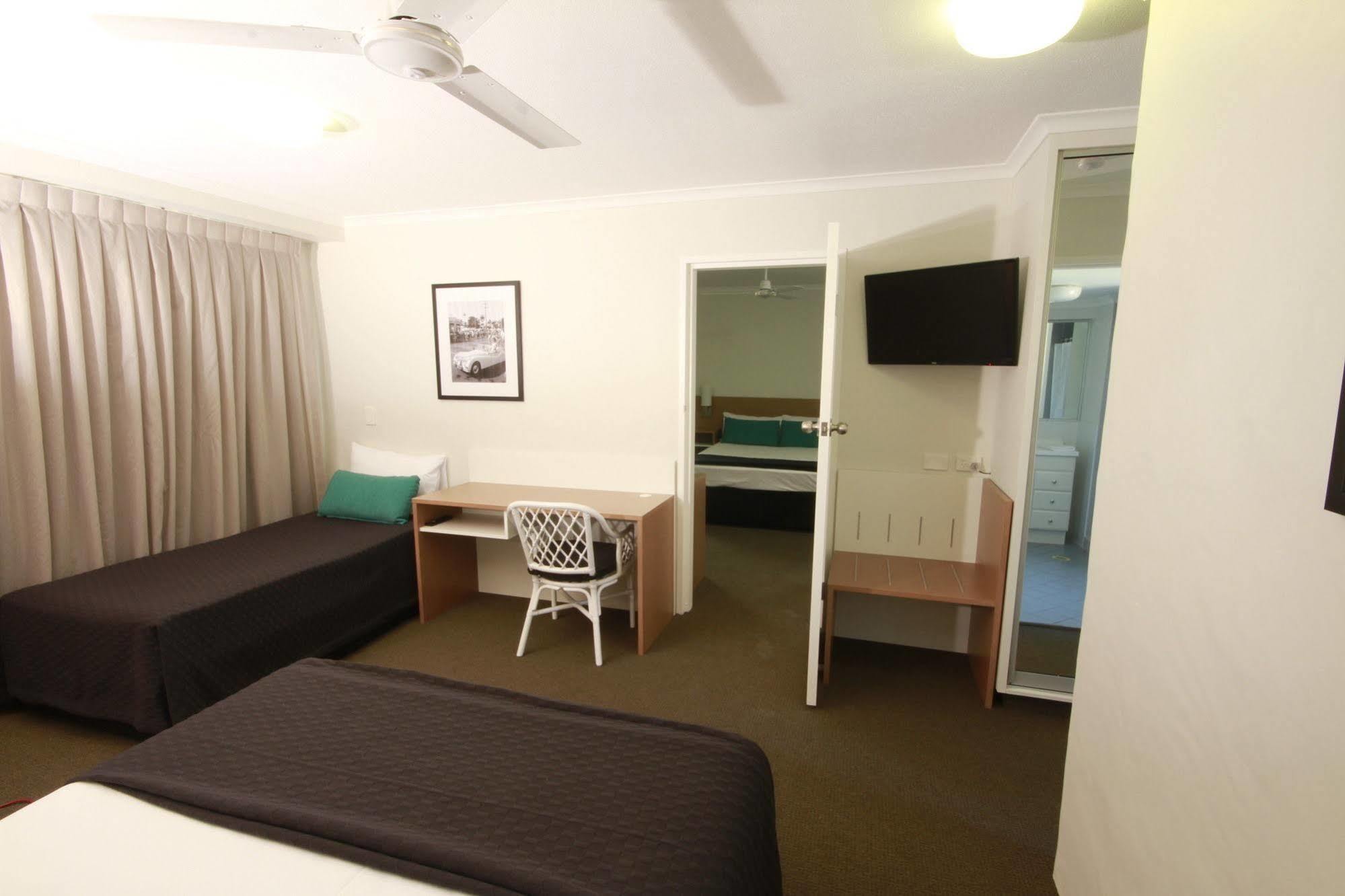 Darcy Arms Hotel Motel Gold Coast Exterior foto